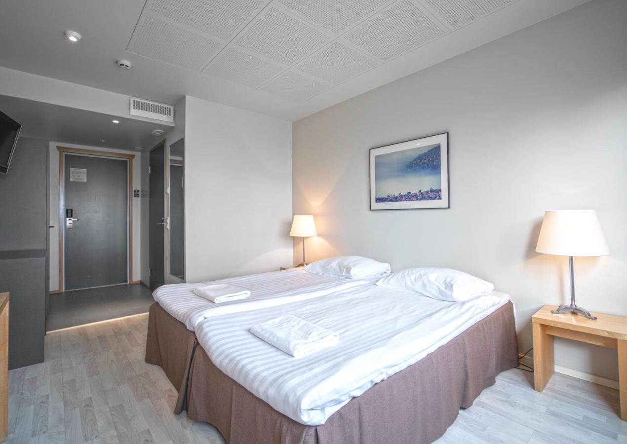 Ski-Inn Hotel Pyhaetunturi ภายนอก รูปภาพ