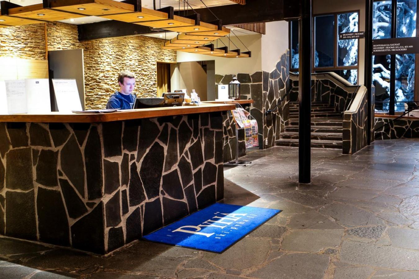Ski-Inn Hotel Pyhaetunturi ภายนอก รูปภาพ